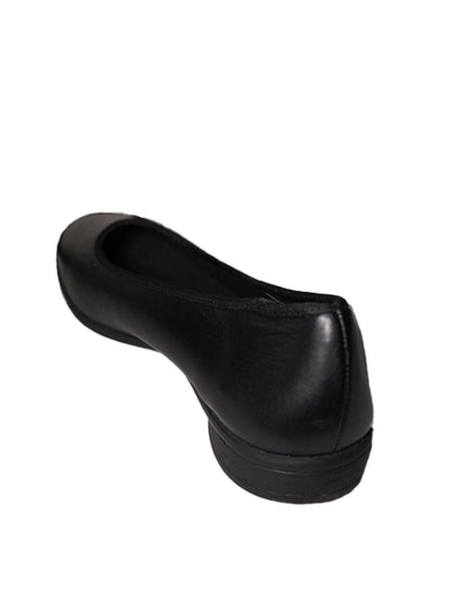 Ballerine de service