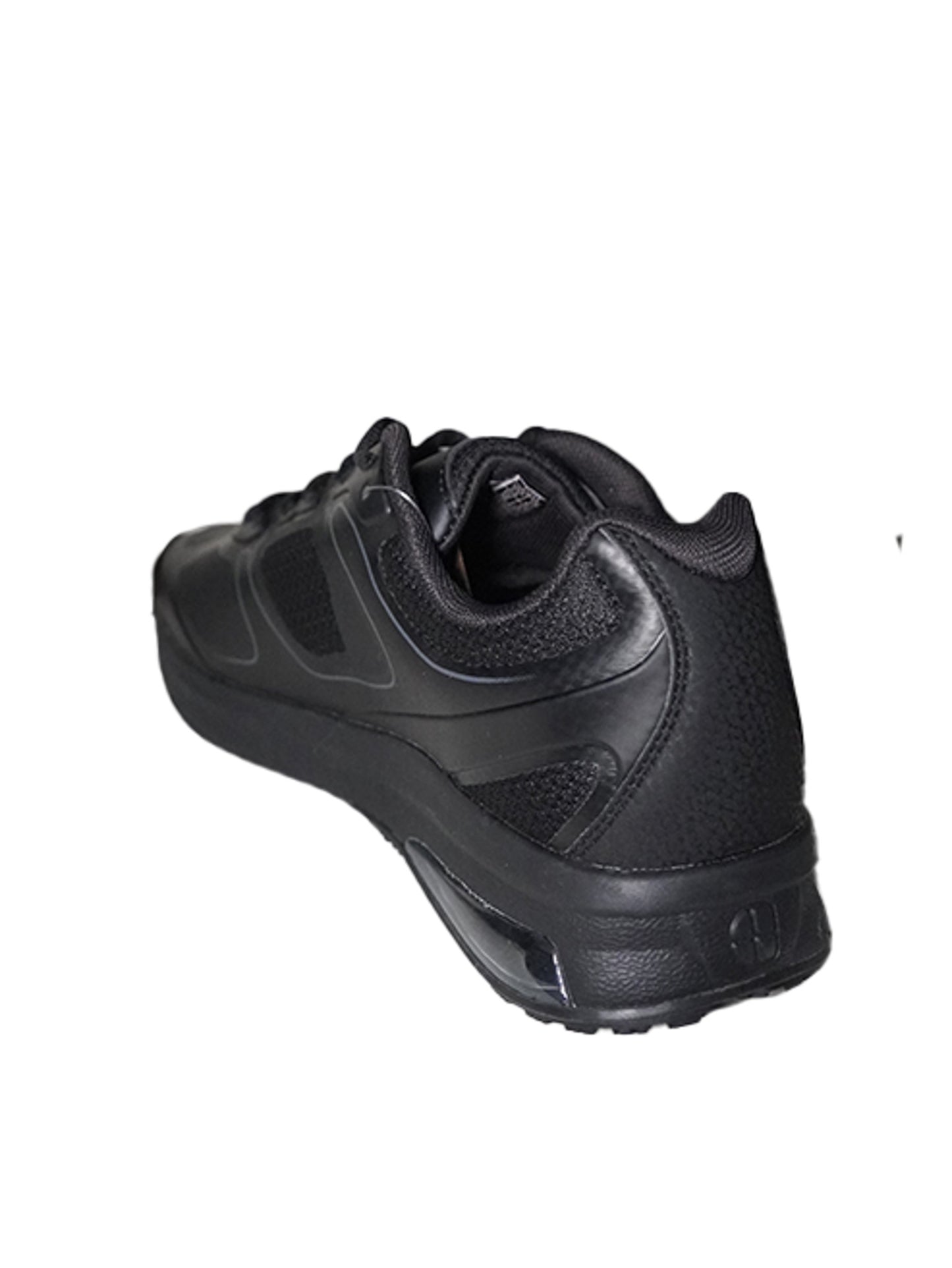 Chaussure antidérapante pour le service avec lacet